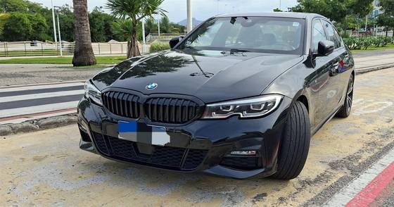 BMW 320i 2.0 16V TURBO GASOLINA M SPORT AUTOMÁTICO BMW 320i 2.0 16V TURBO GASOLINA M SPORT AUTOMÁTICO